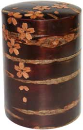 角館桜皮細工総皮作りの桜花の茶筒は茶入れにピッタリ、長い時をかけて磨かれ時代を超えた茶筒